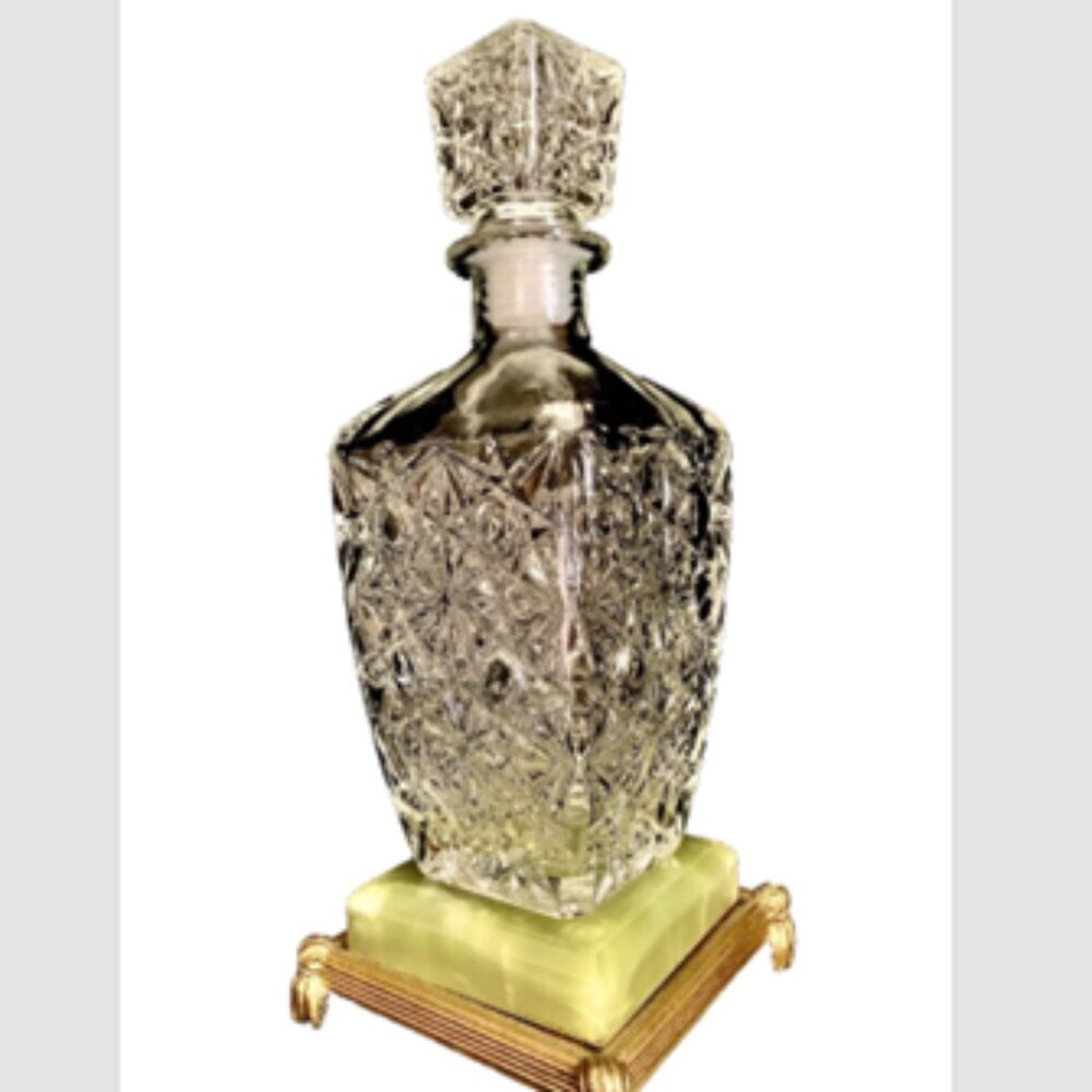 Elegant‎ Studio Crystal Decanter by Studio Silversmiths with Stopper ~ Gorgeous